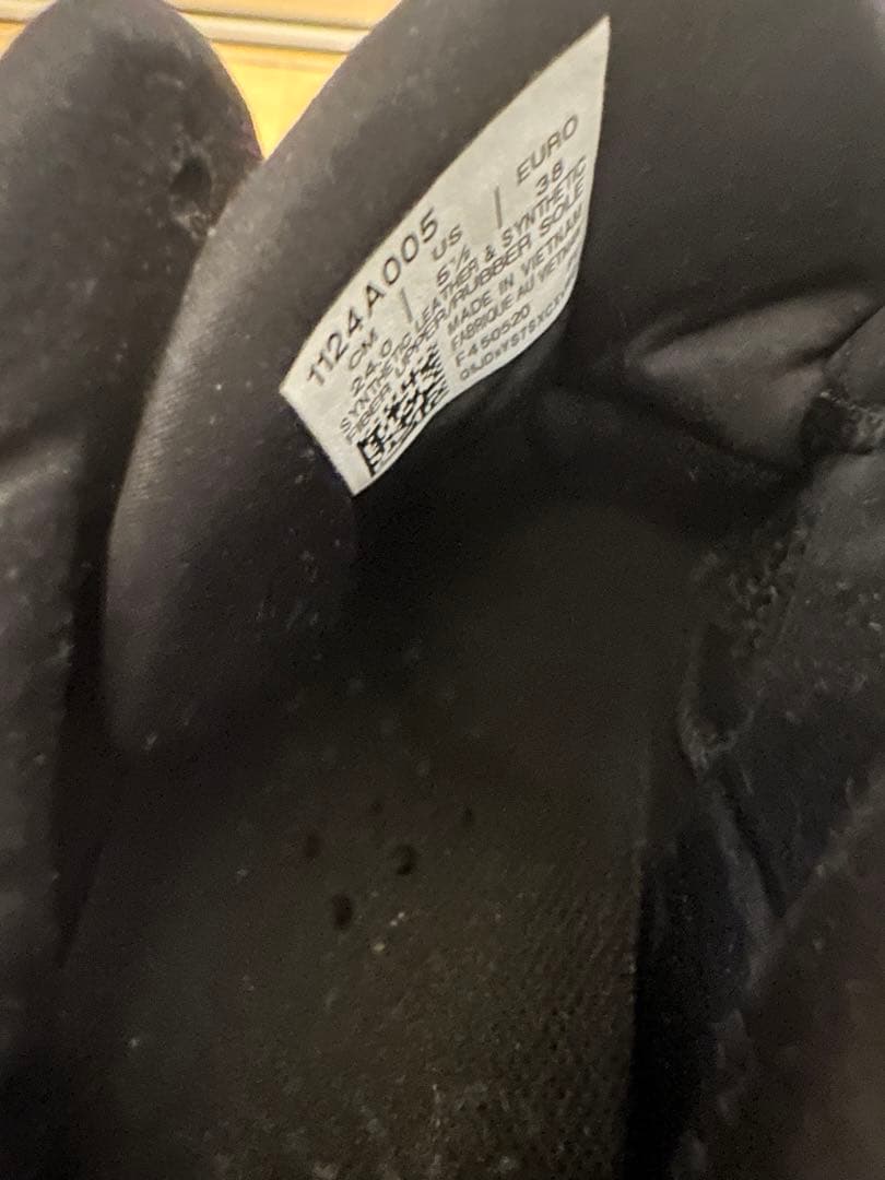 バスケットボールシューズ 172A005 黒と赤 US 9.5