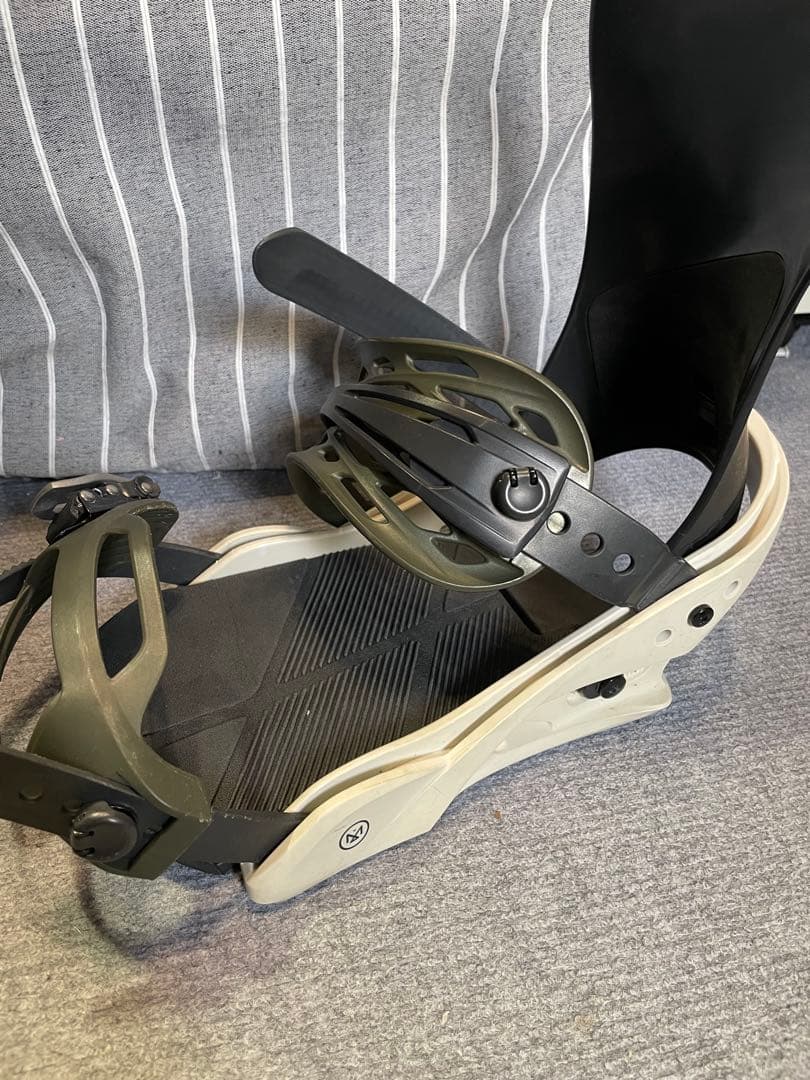 BURTON Mission バインディング Mサイズ