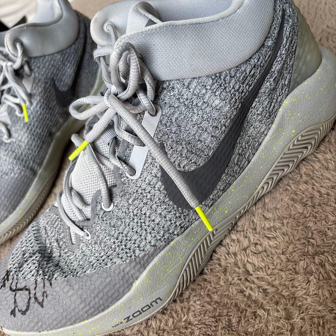 NIKE バスケットシューズ 33cm サイン入り