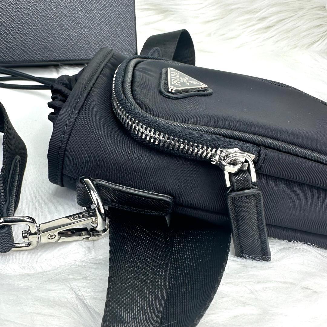 PRADA ノベルティナイロン ポーチ ショルダーバッグ ブラック