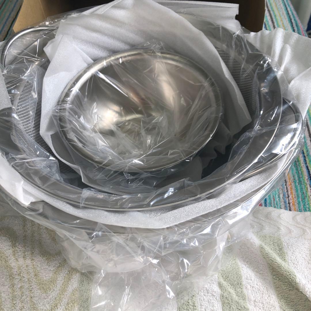 【未使用品】タッパーウェア ステンレスクッキングボールセット