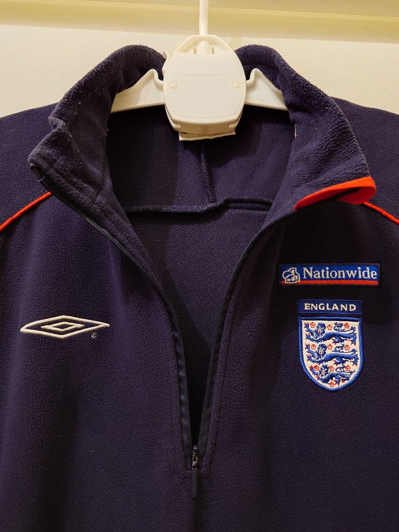 UMBRO製サッカーイングランド代表 ハーフジップ・フリースジャケット