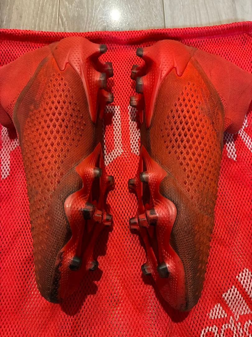 adidas プレデター20+