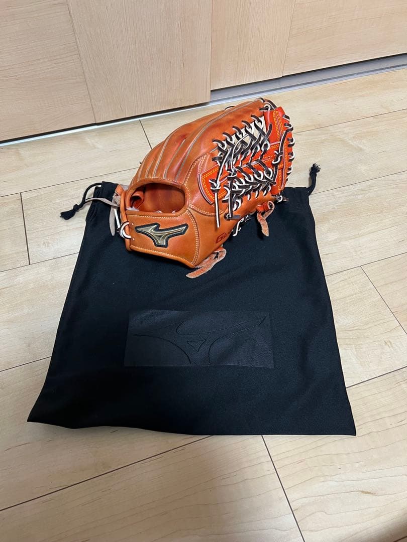 ミズノ　グローバルエリート　軟式グローブ