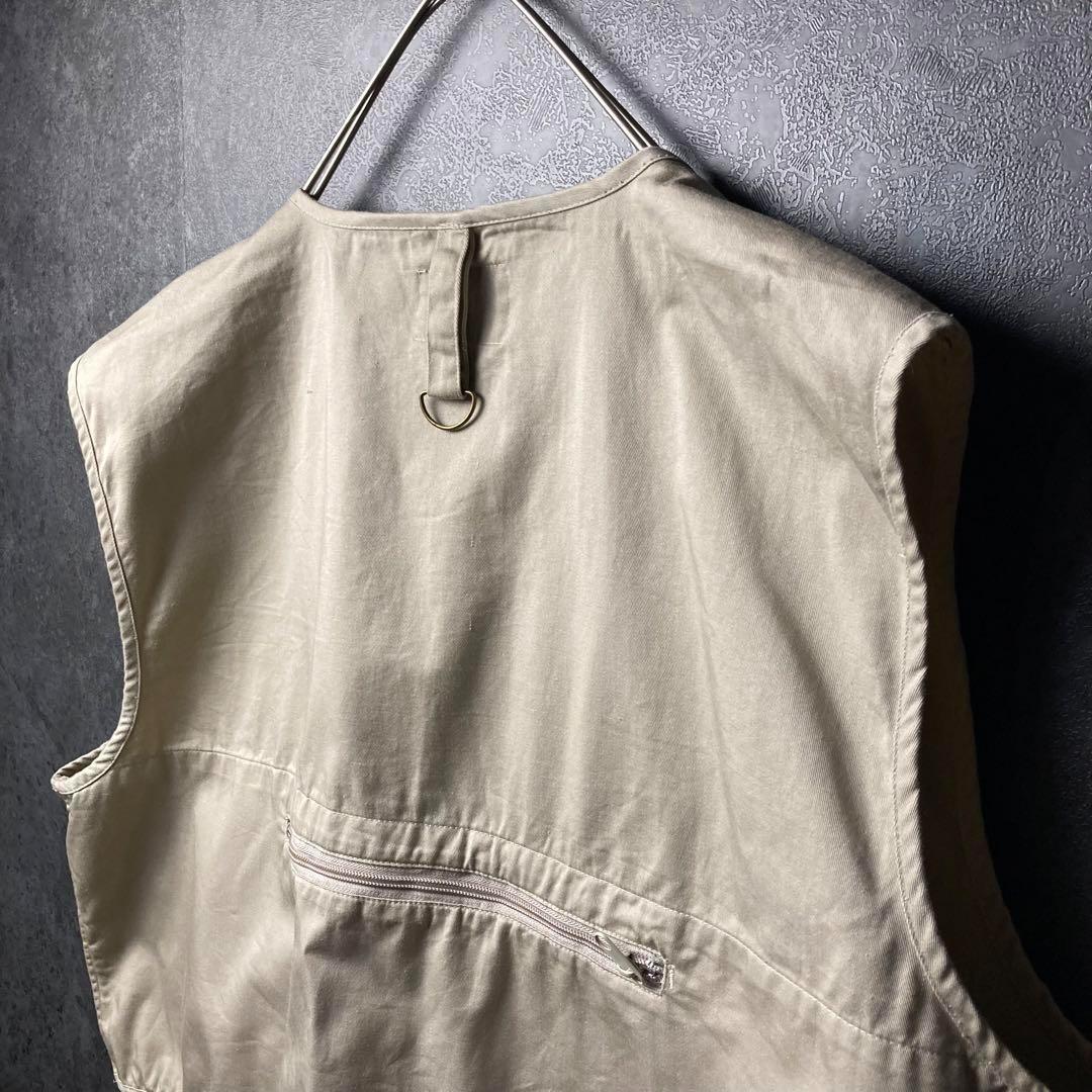 VINTAGE　フィッシングベスト　古着　ポケット　背面　ジップ