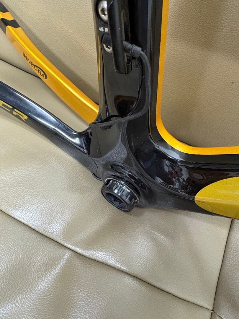 GUSTO Team Limited xs フレームセット　Di2専用
