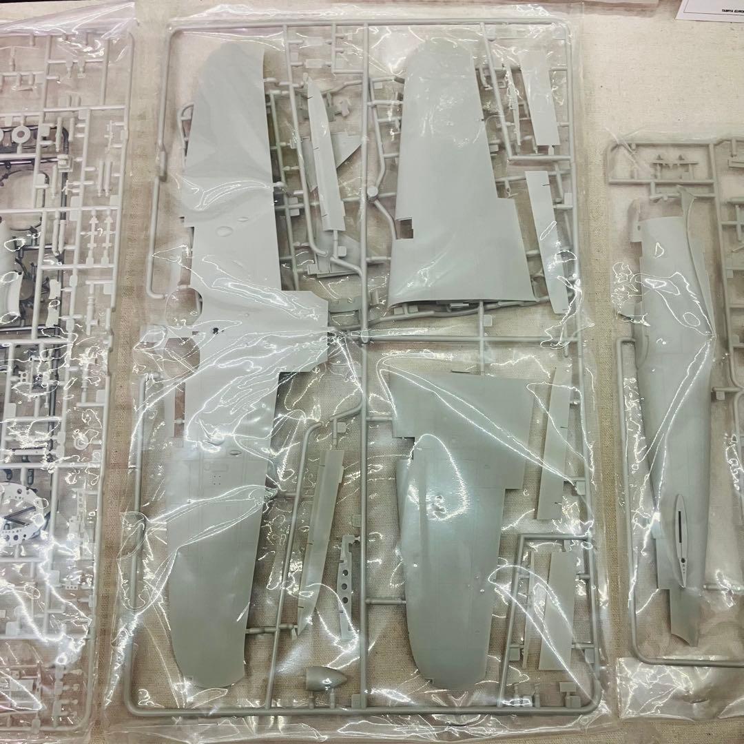 未組立 1/32エアークラフトシリーズNO.9 三菱 海軍零式艦上戦闘機五二型