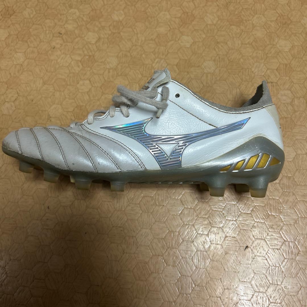 Mizuno Morelia NEO3限定25.5cm