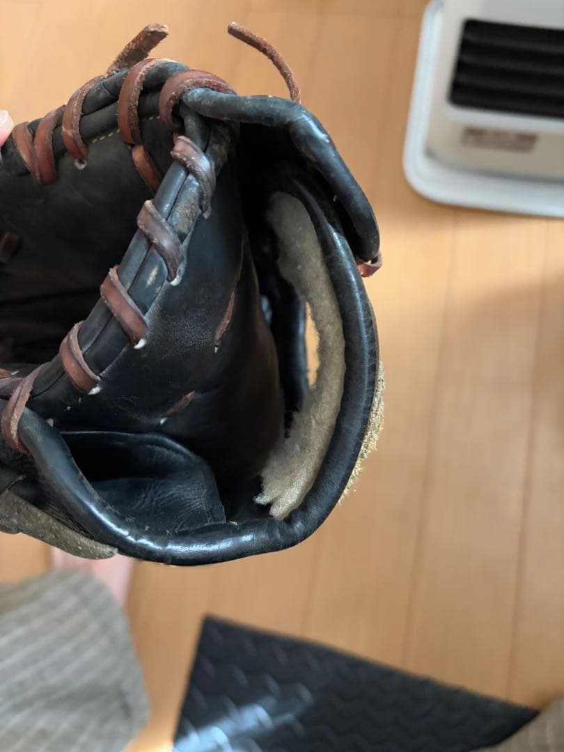 Wilson 硬式グローブ 黒 レザー