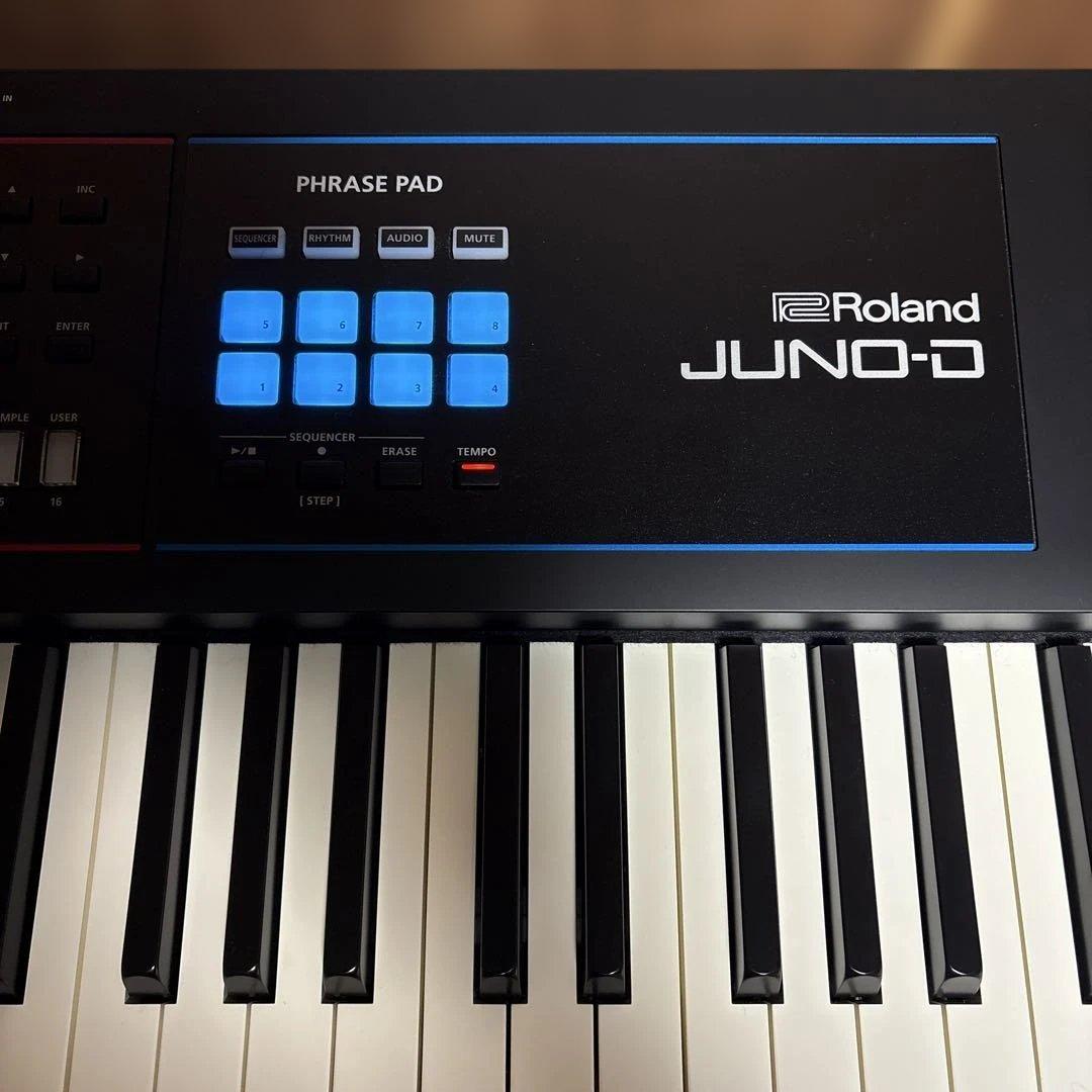 Roland JUNO-D8 シンセサイザー【ペダル付き】