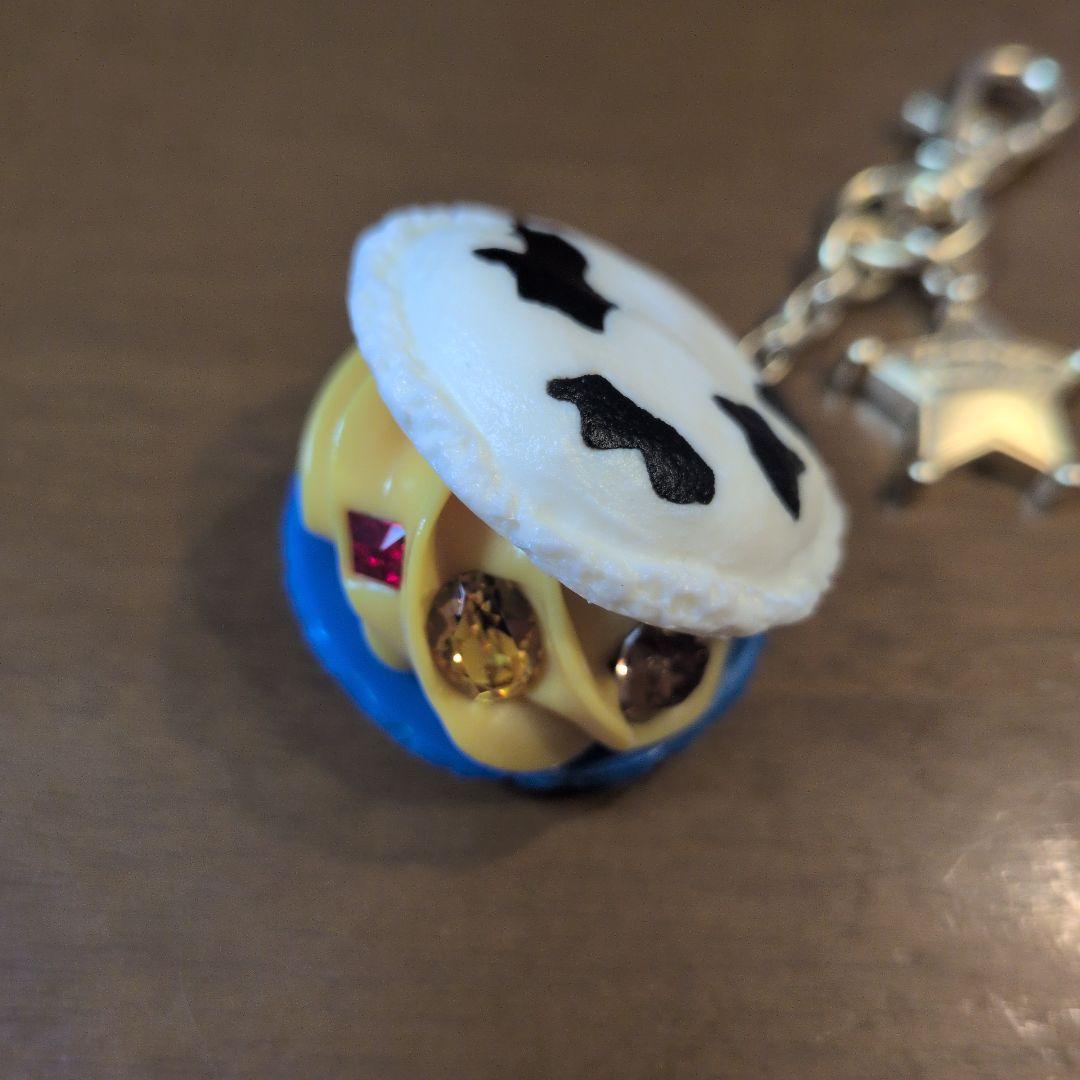 Q-pot トイストーリー　ウッディ　マカロン　チャーム　激レア　キーホルダー