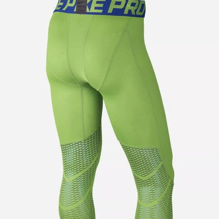 陸上部の練習着にどうぞ!!　NIKE　ハーフレギンス　日本サイズMサイズ