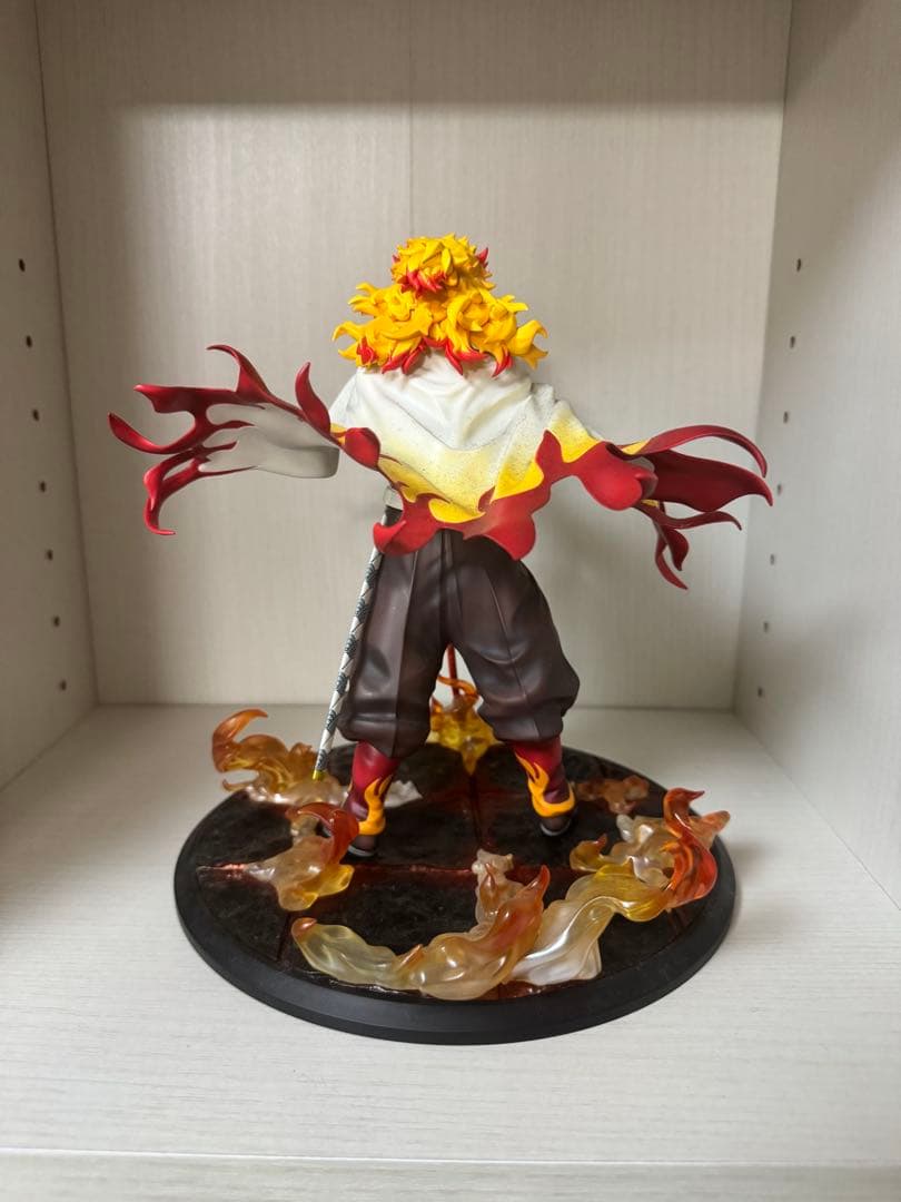 煉獄杏寿郎　フィギュア