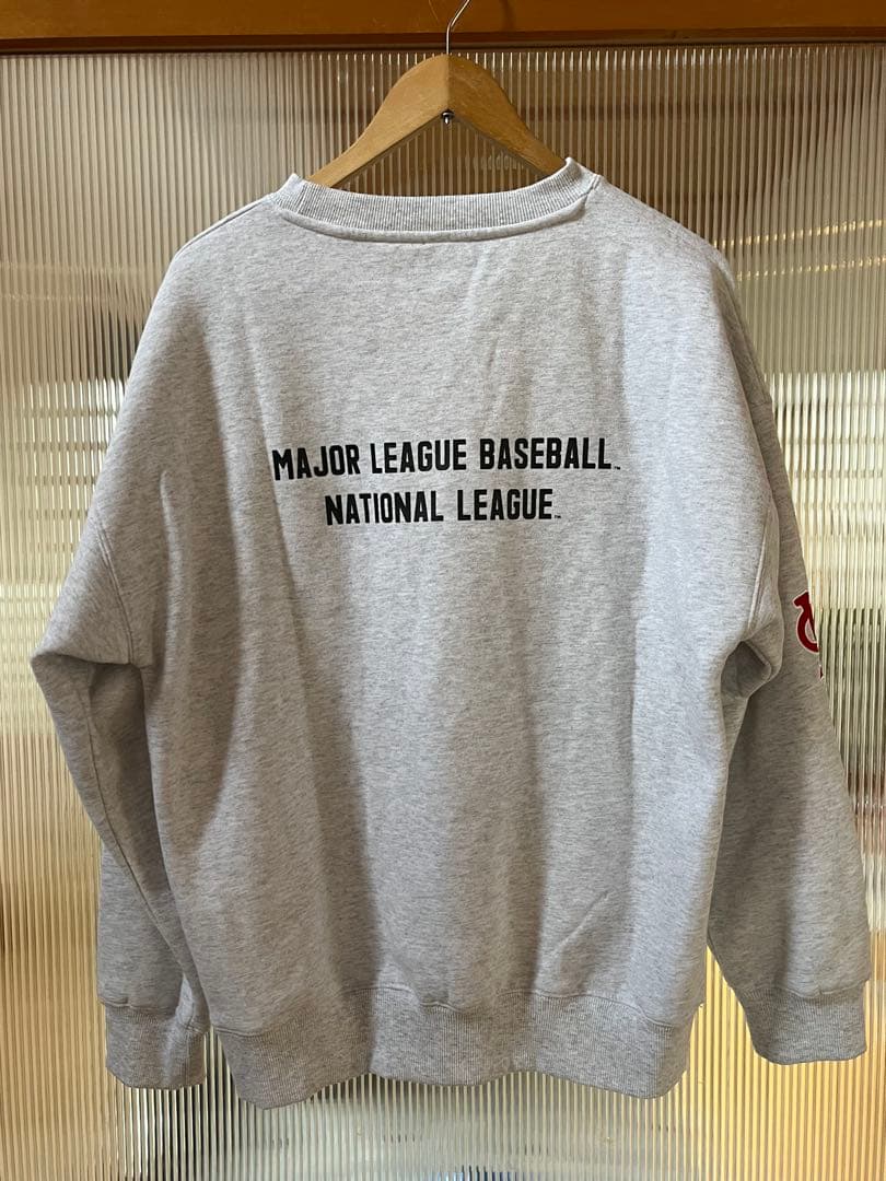 MLB メジャーリーグスウェットシャツ Mサイズ　刺繍　美品✨