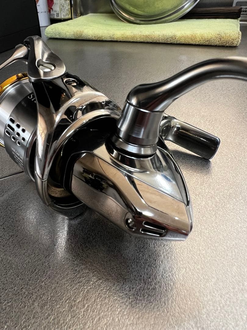 ステラ18STELLA C2000SHG 替スプール付き