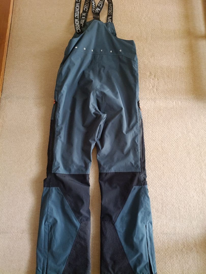 montec スキー、スノボ用ハードシェル上下セット
