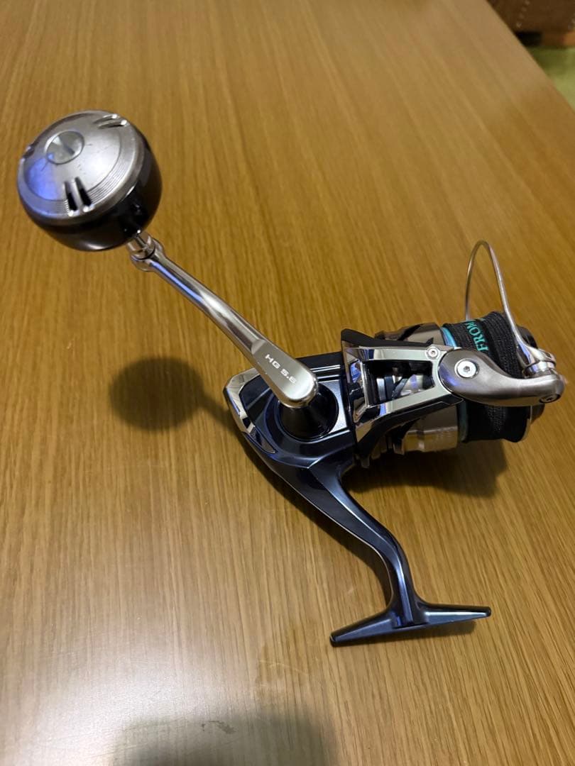 21ツインパワーSW 8000hg 替えスプール付き