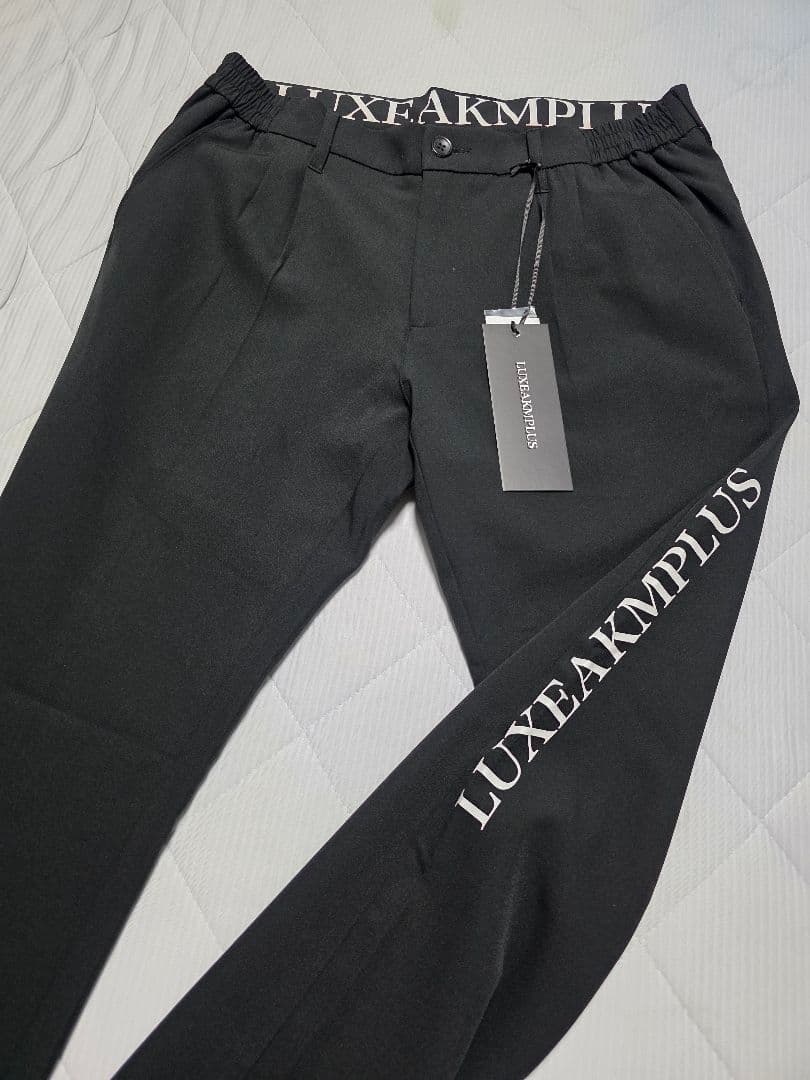 新品タグ付きLUXEAKM PLUS セットアップL