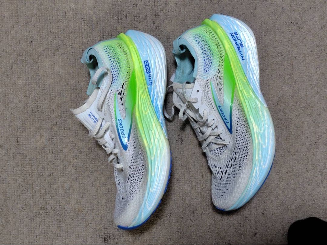 BROOKS ハイペリオンエリート4pb