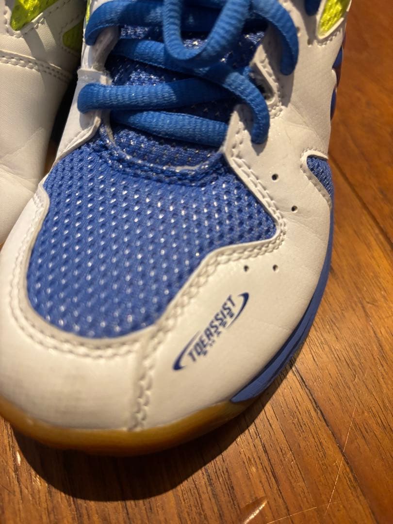 【美品】YONEX　スニーカー　22.5cm