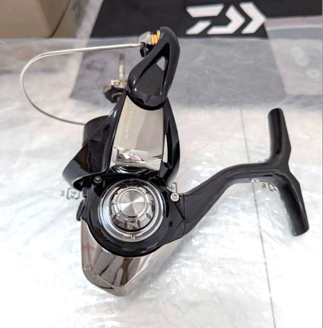DAIWA（ダイワ） スピニングリール23レガリスLT 3000-CXH