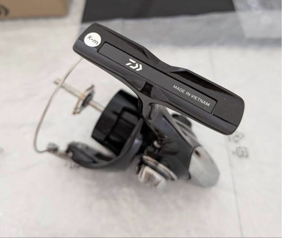 DAIWA（ダイワ） スピニングリール23レガリスLT 3000-CXH