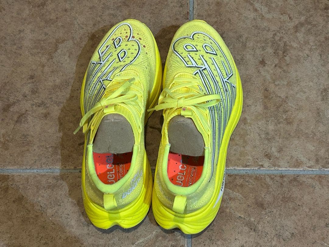 スパイク・シューズ New Balance FuelCell SC ELITE V3