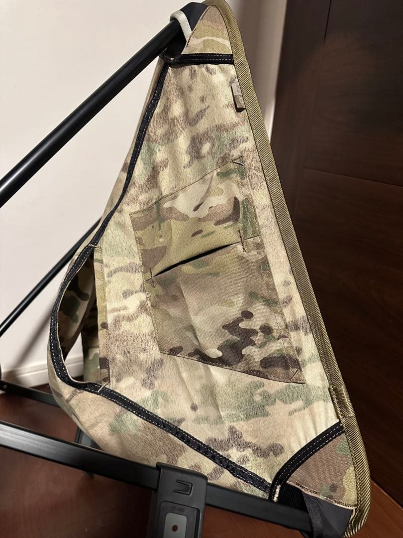 ち*び様 Helinox Tactical Incline Chair カモ