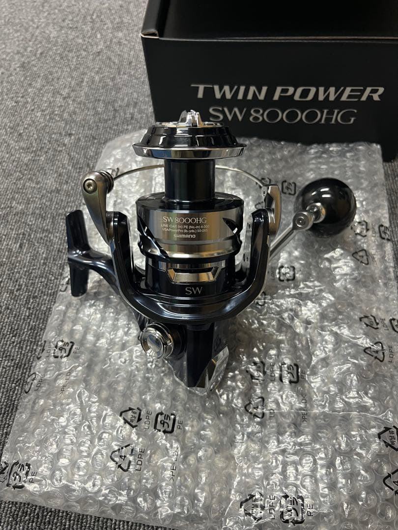 TWIN POWER SW8000HG スピニングリール