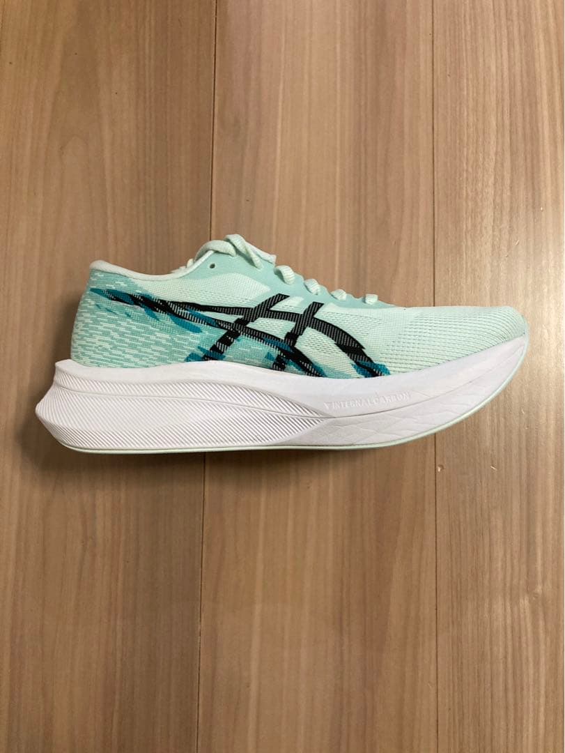 美品　ASICS MAGIC SPEED4 スージングシー/ブラック