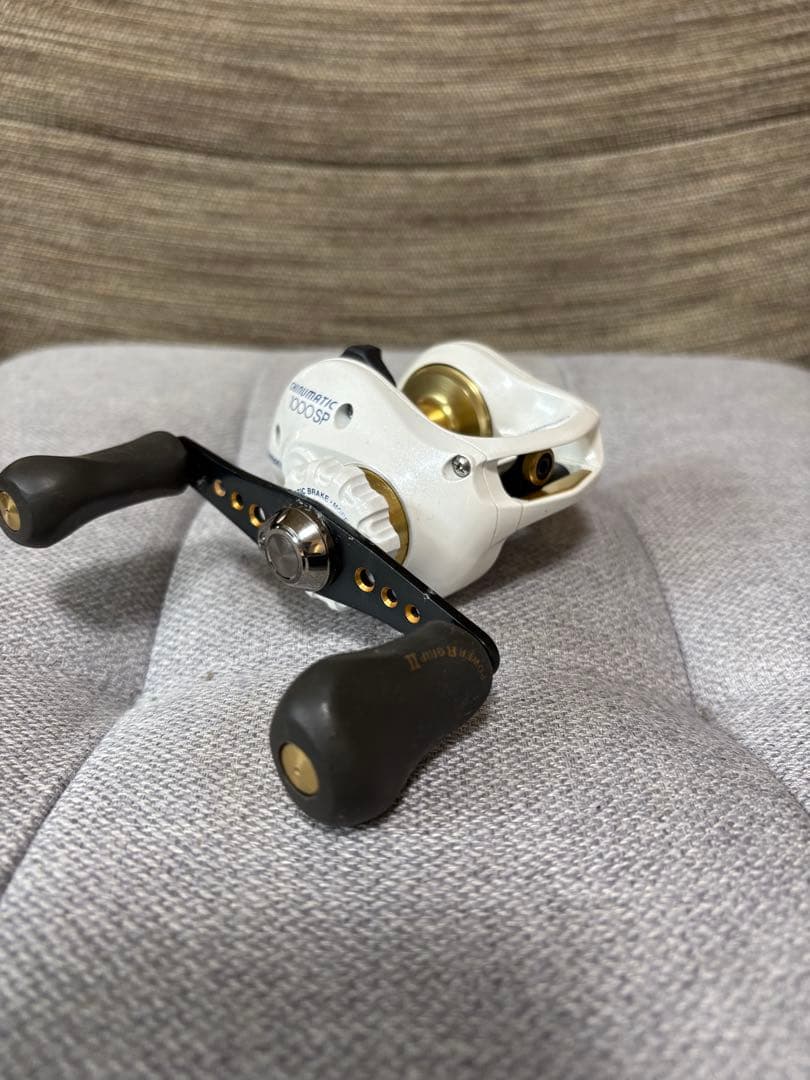 シマノ　チヌマチック1000SP リール　右巻 現物のみ、箱無し