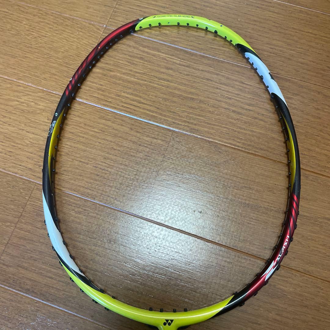 アークセイバー ZSlash バドミントンラケット