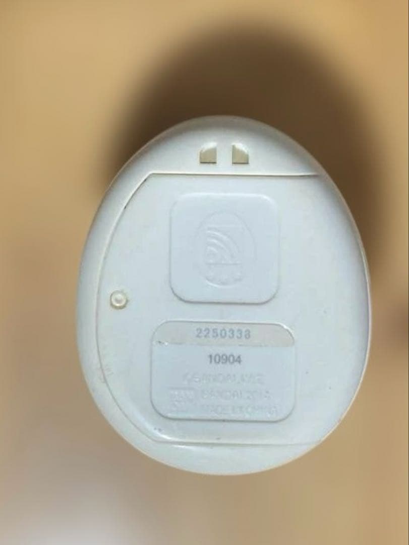 TAMAGOTCHI 4U WHITE (たまごっち 4U ホワイト)