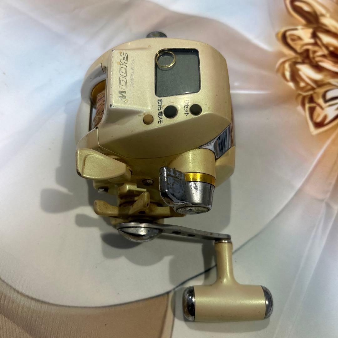 電動リール Daiwa Super Tanacom 300W ゴールド