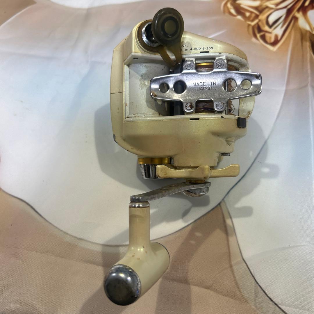 電動リール Daiwa Super Tanacom 300W ゴールド