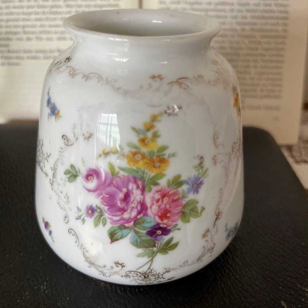 イギリスアンティーク　フラワーベース　花器　ハンドペイント　バラ　花瓶