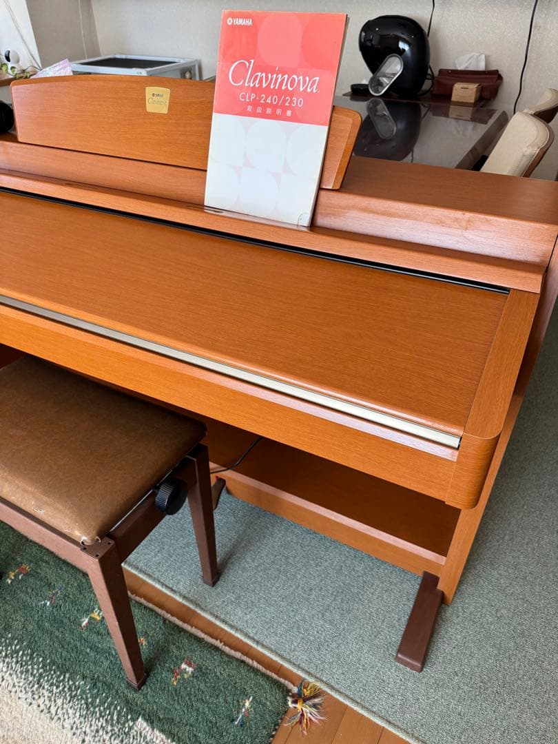 Yamaha Clavinova CD-240/230 木目調　電子ピアノ