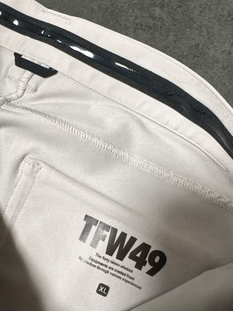【新品未使用】TFW49 ゴルフパンツ メンズ XL ライトグレー ストレッチ