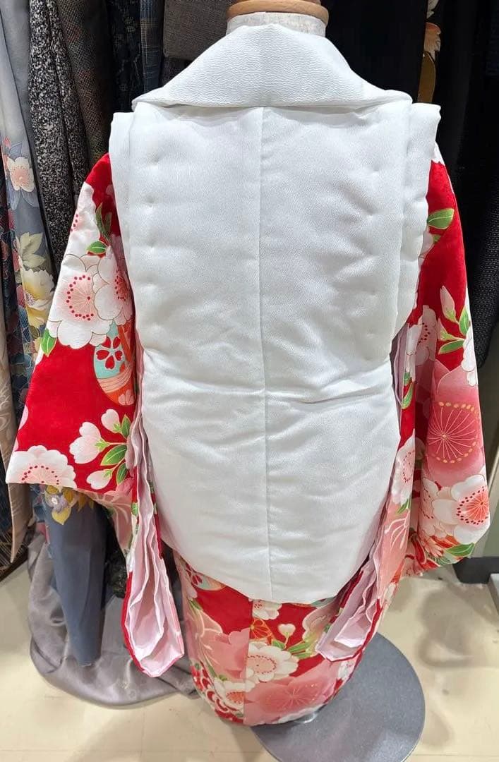 七五三用 赤とピンクの花柄着物