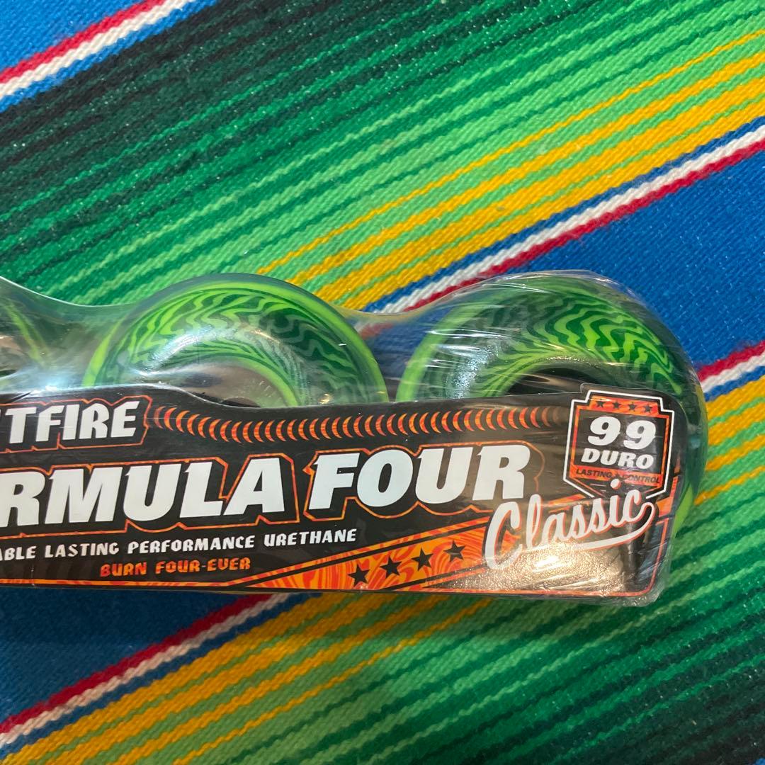 スケートボード SPITFIRE FORMULA FOUR Classic99 DURO56mm