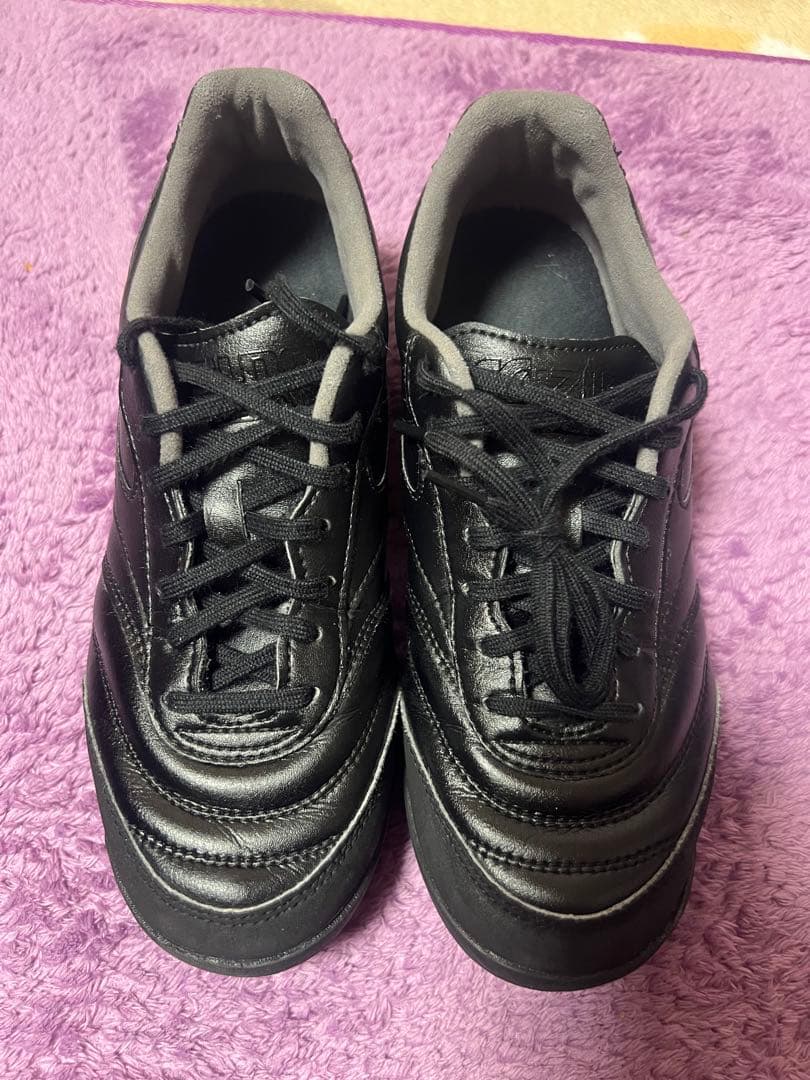 Mizuno Morelia ブラック トレーニングシューズ　23.5cm