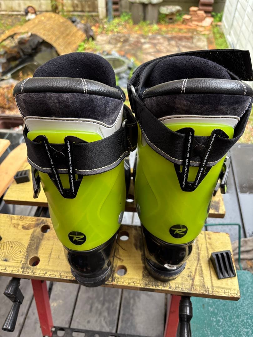 ROSSIGNOL スキー ブーツEVO 70 グリーン/ブラック