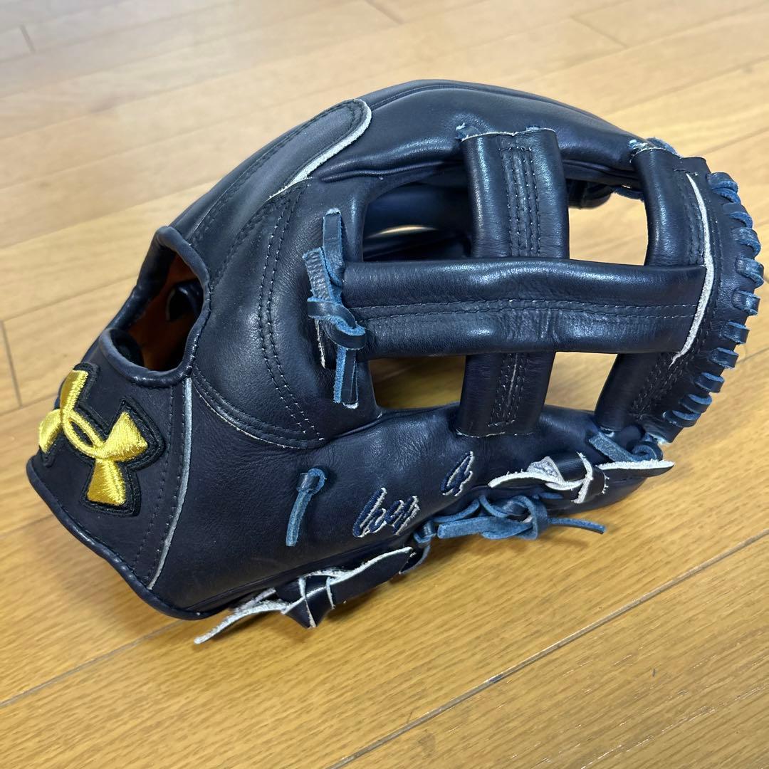 アンダーアーマー 軟式グローブ 内野用