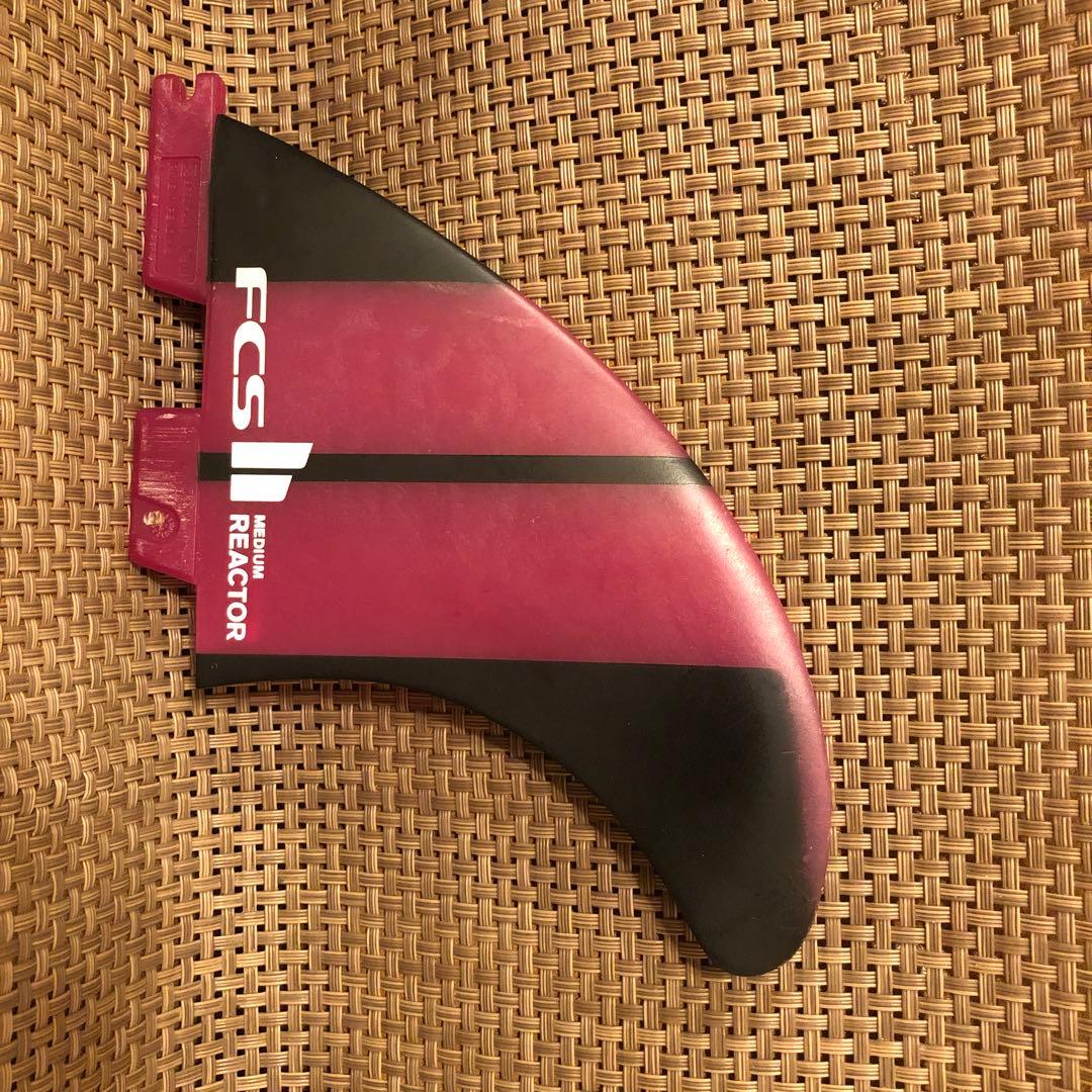 FCS2 REACTOR ミディアム サーフボードフィン 3枚セット