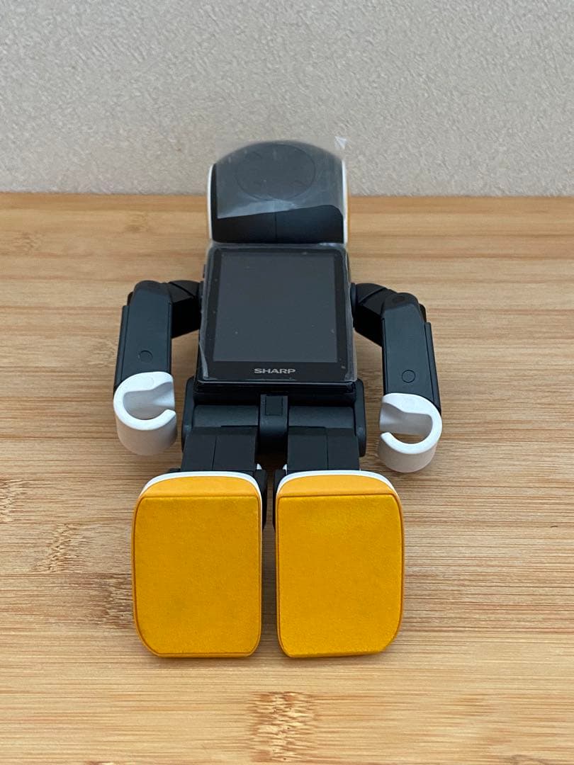 SHARP ロボホン RoBoHoN SR-04M-Y