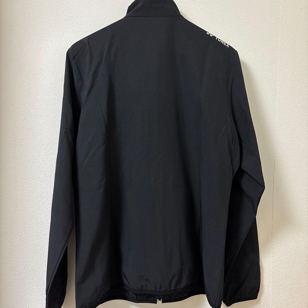 新品・未使用 YONEX ウォームアップジャケット XO ブラック 薄手 大きめ