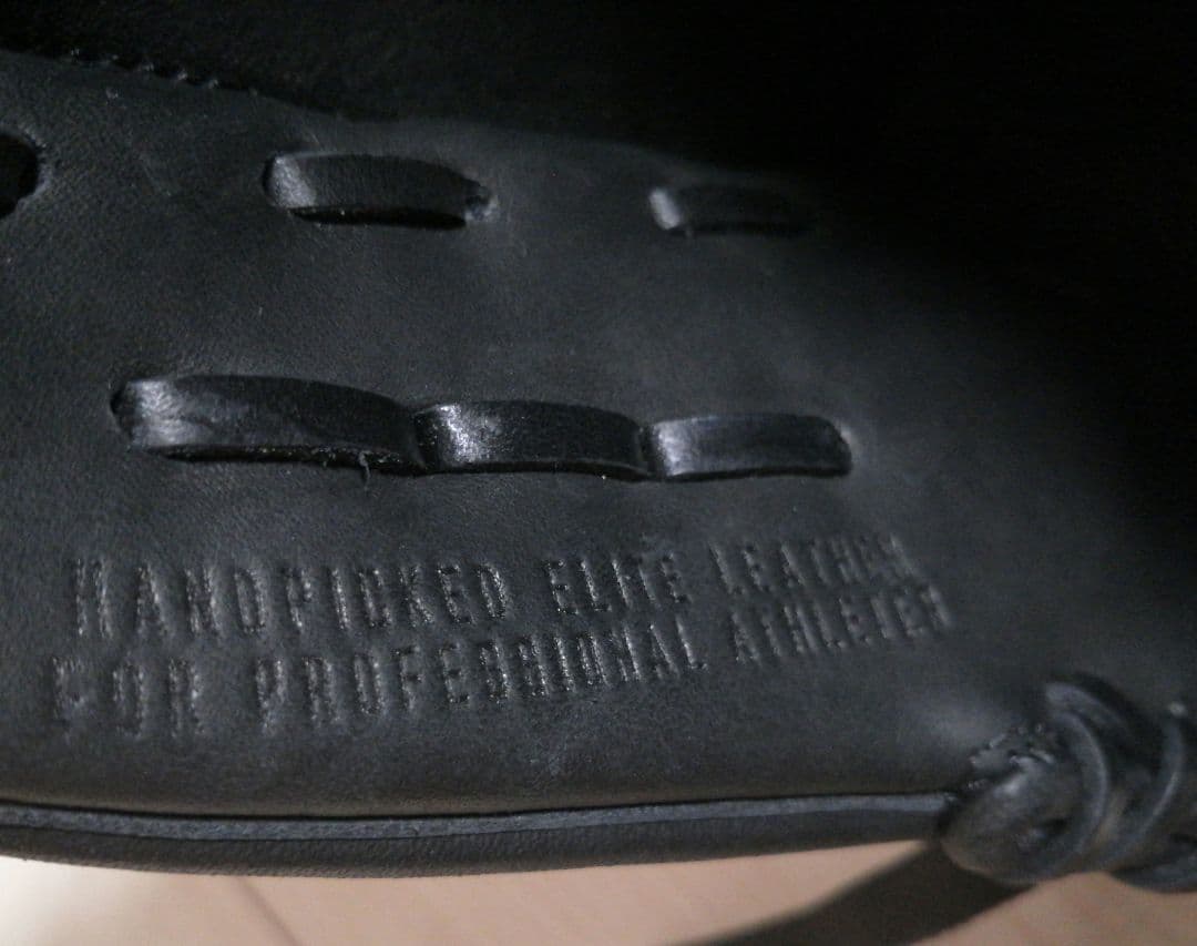 NIKE シグネチャー 上原浩治モデル 軟式投手用 ブラック 右投げ