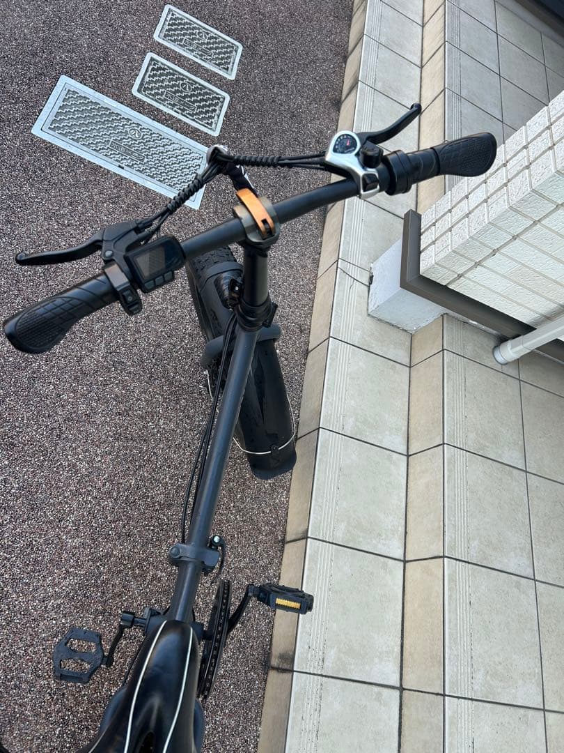 電動アシスト自転車 20インチ　７段変速　室内保管