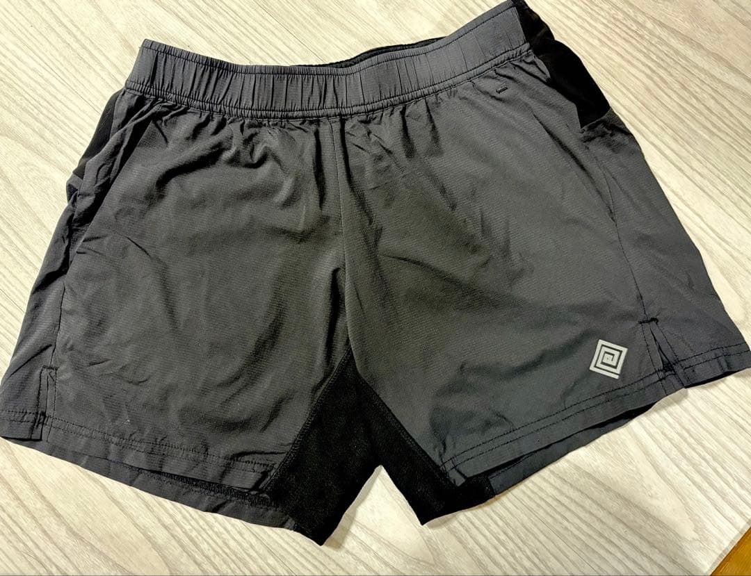 エルドレッソ　ランニングパンツ　Sサイズ