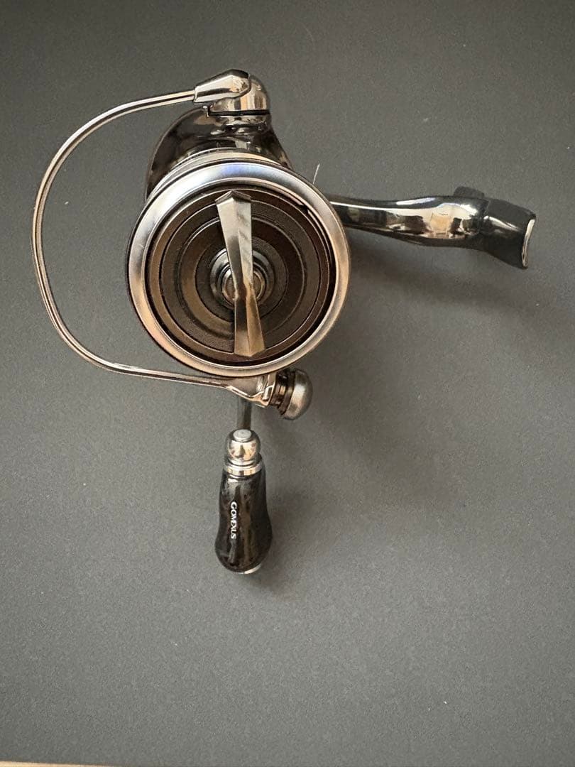 極美品ダイワ　22イグジスト　LT2500S-H